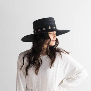NWOT GIGI PIP COREY BLACK BOATER HAT Size 55